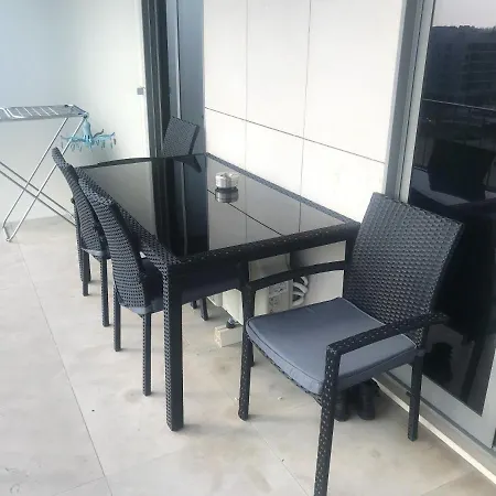 One Bedroom With Sea View Enclosed Garden And Wifi At * Aveiro