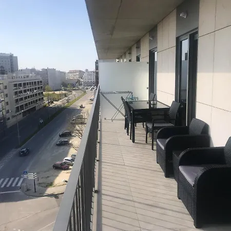 One Bedroom With Sea View Enclosed Garden And Wifi At * Aveiro