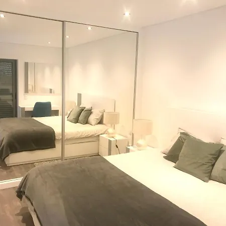 Apartment One Bedroom With Sea View Enclosed Garden And Wifi At