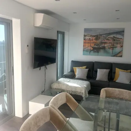 Apartment One Bedroom With Sea View Enclosed Garden And Wifi At Aveiro