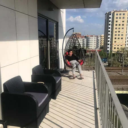 One Bedroom With Sea View Enclosed Garden And Wifi At Apartment Aveiro