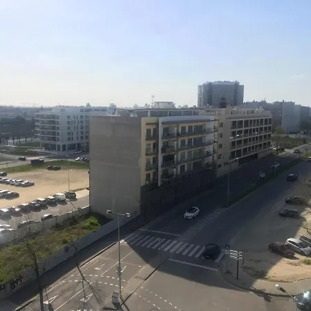 One Bedroom With Sea View Enclosed Garden And Wifi At * Aveiro
